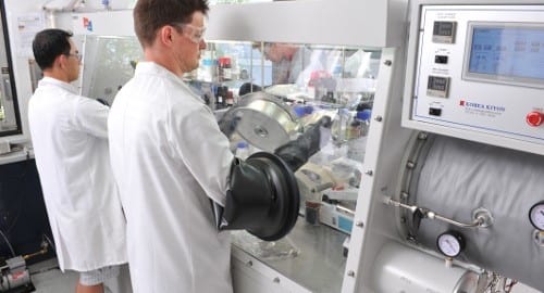 Salt baths boost next-gen batteries